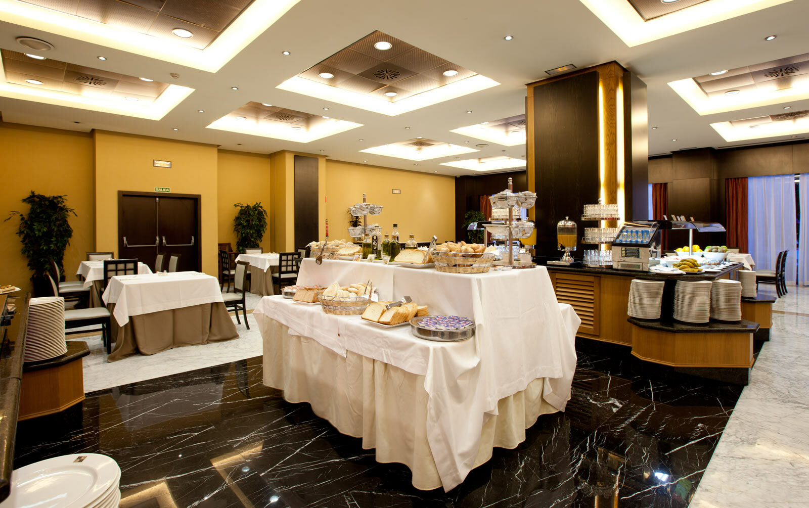 Hotel Cordoba Center Bagian luar foto